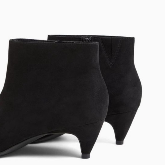 🆕 Black Kitten Heel Bootie Size 9.5 (WW) NWT Torrid New! - Picture 4 of 5